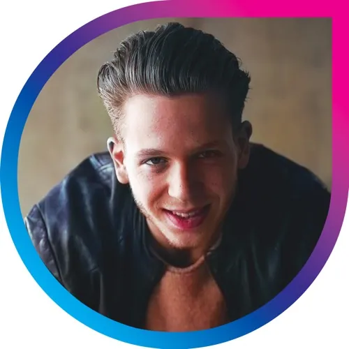 Portrait of Leon Berlis, PIXL VISN graduate, now Lighting TD at Framestore